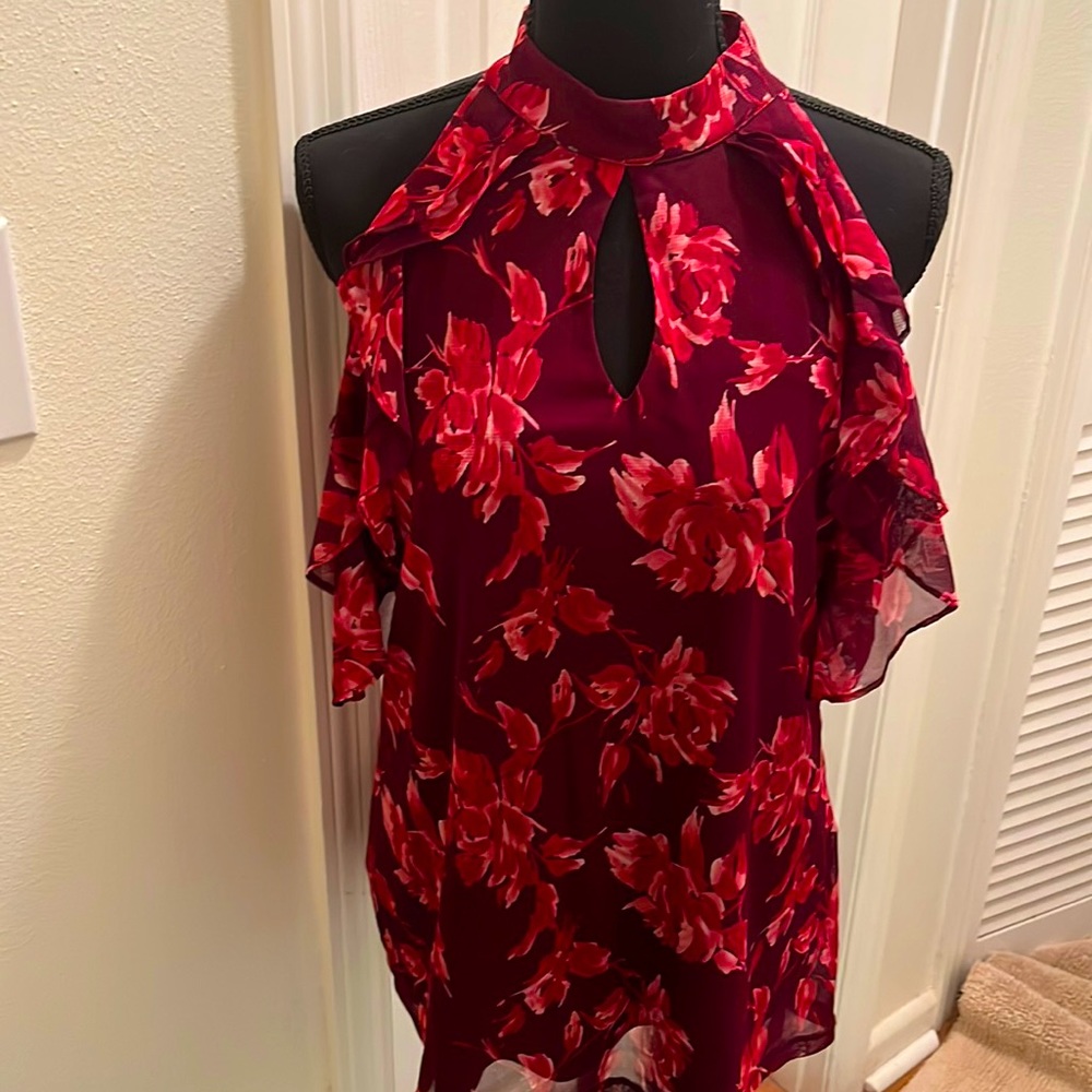 INC International Concepts sleeveless blouse